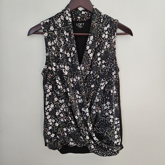 Loft Blouse Tank Top Floral Faux Wrap Black Business Casual Neutral V-Neck - Picture 1 of 8